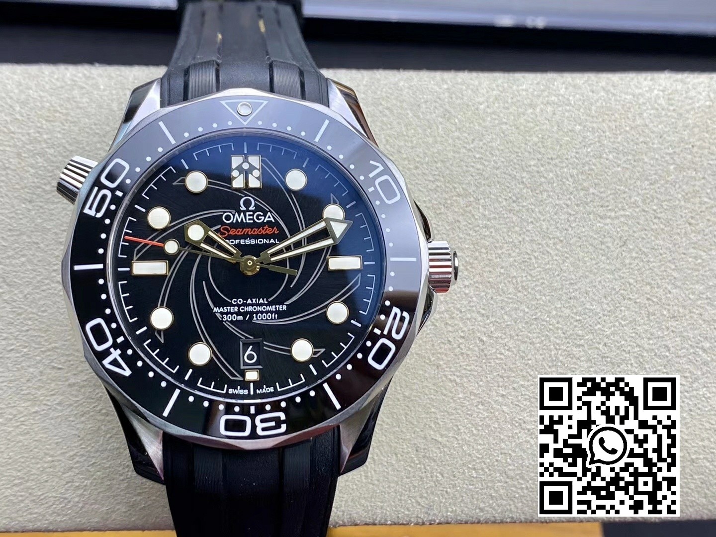 Omega Seamaster Diver 300M 007 James Bond VS Factory 1:1 Best Edition On Black Rubber Strap A8800